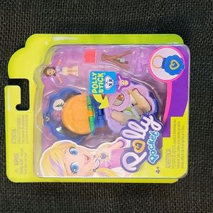 Polly Pocket - Tiny Pocket Places Playset - Camping